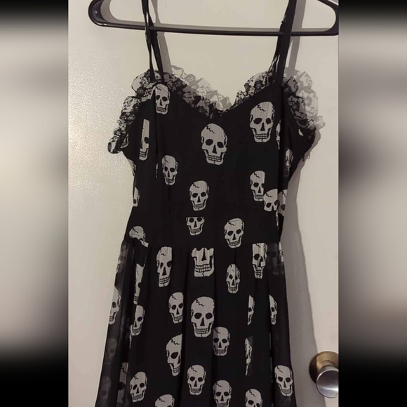 Royal Bones black lace skull - Picture 2 of 5